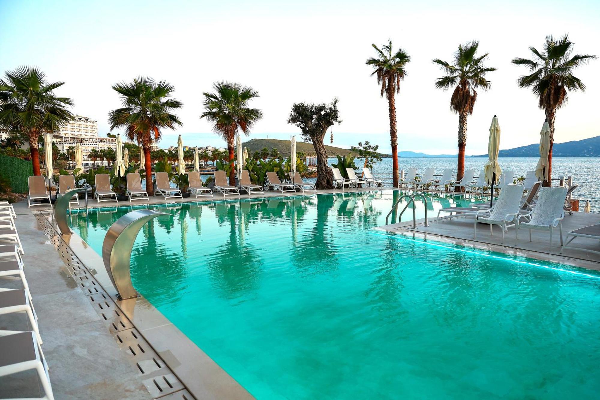 Joelle Premium Hotel Sarandë Exterior foto